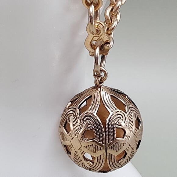 Vintage Gold-tone Chain Bracelet Sister Clasp Spherical Filigree Charm, 7 Inch - Picture 3 of 10